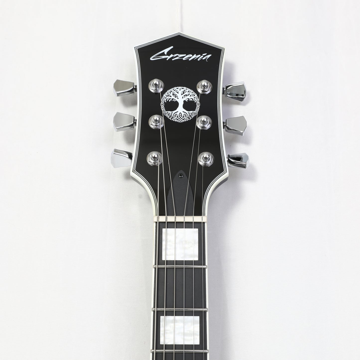 Roots Series Baroness - Chrome Black Beauty