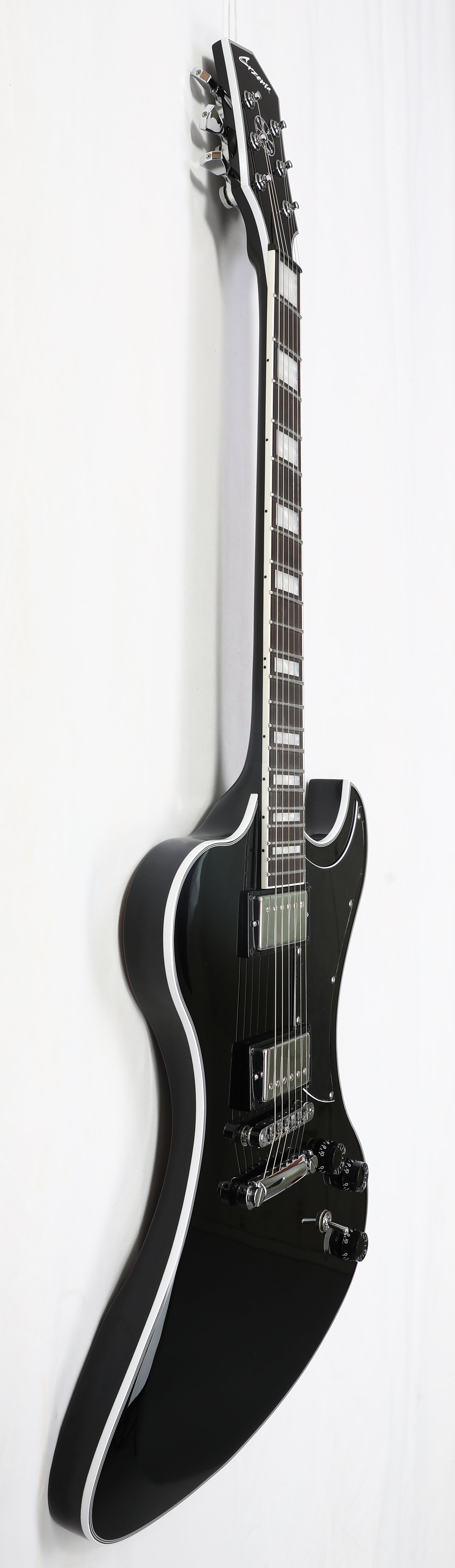 Standard Series Royale - Black Beauty Reissue