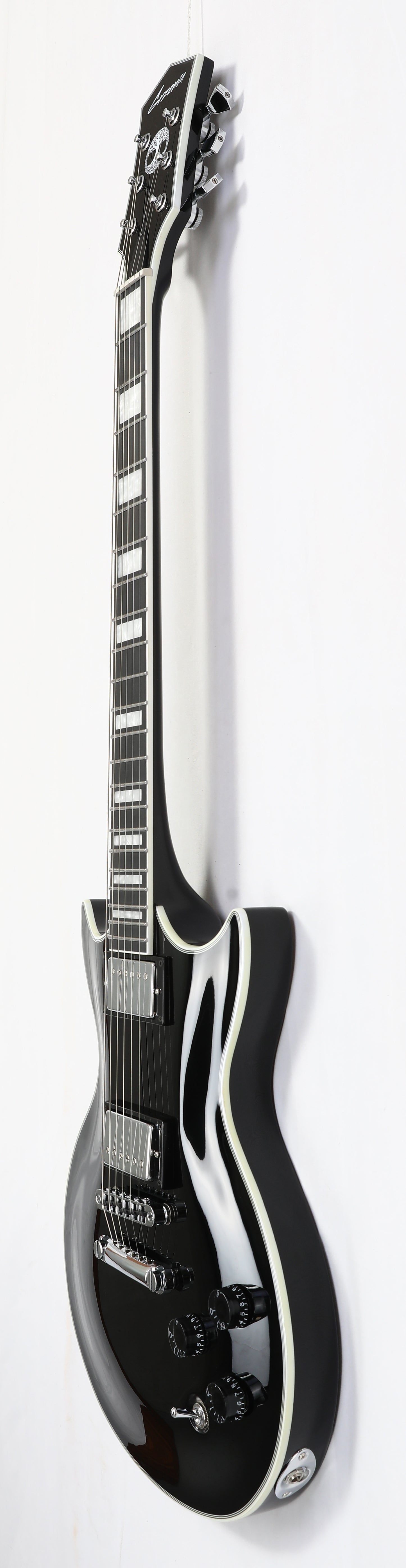 Roots Series Baroness - Chrome Black Beauty